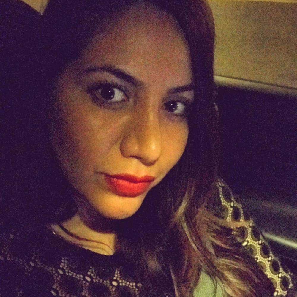 Meet your Posher, Mina